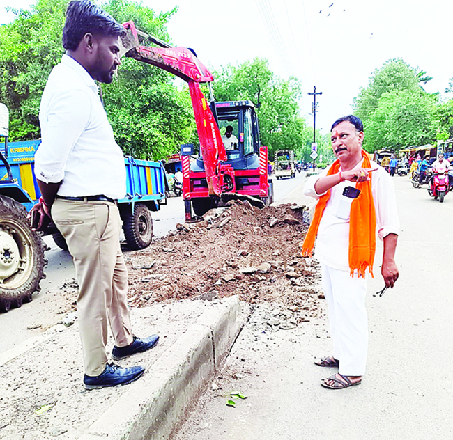 Traffic Jam Resolved: निफाड बसस्थानकासमोरील वाहतूक कोंडी सुटणार