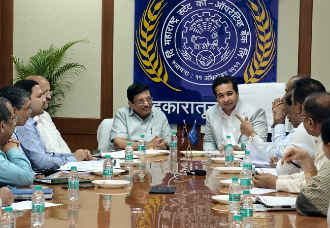 मच्छीमारांसाठी राज्य सहकारी बँकेची १००० कोटींची तरतूद, मत्स्यविकास मंत्री नितेश राणेंच्या प्रयत्नांना यश