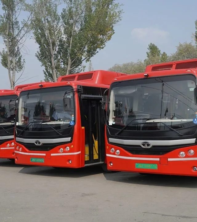 New ST Bus : आनंदाची बातमी! नव्या लालपरीतून प्रवास होणार आणखी सुखकर; बसमध्ये बिघाड झाला तर…