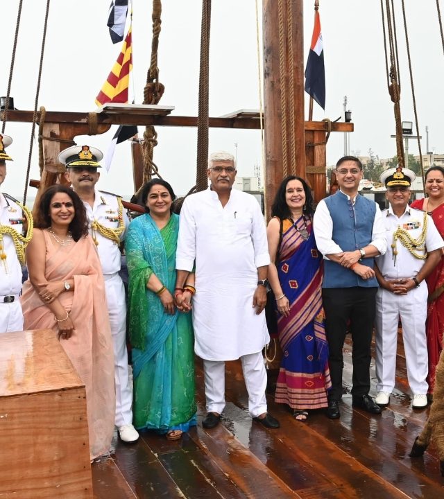 Ancient Stitched Ship : पारंपरिक प्राचीन शिलाई तंत्राने बांधलेले INSV कौंडिण्य नौदलात