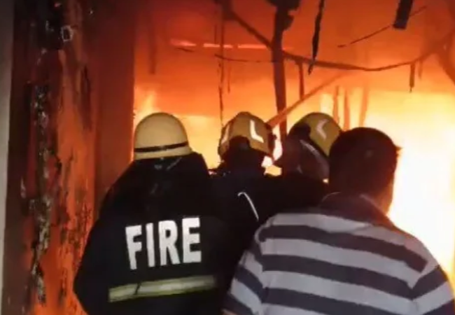 Hyderabad: Fire breaks out at Gulzar House near Charminar