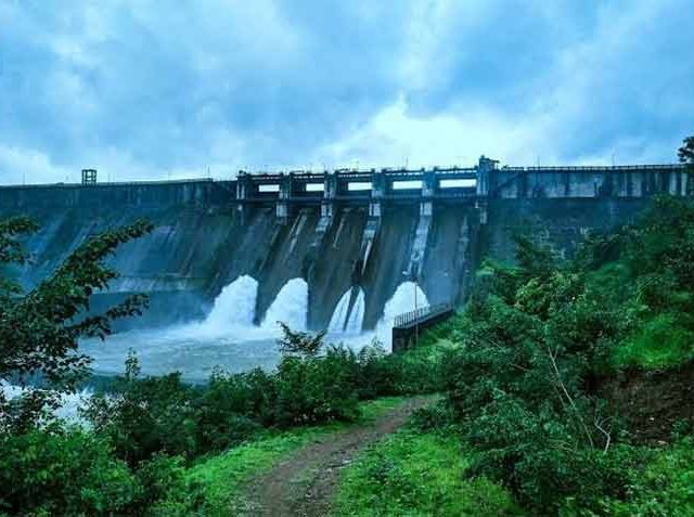 नीरा खोऱ्यातील भाटघर धरणाने गाठला तळ!