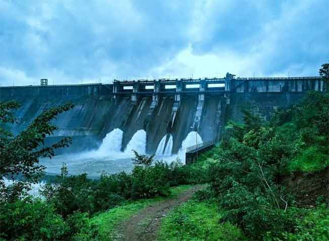 नीरा खोऱ्यातील भाटघर धरणाने गाठला तळ!