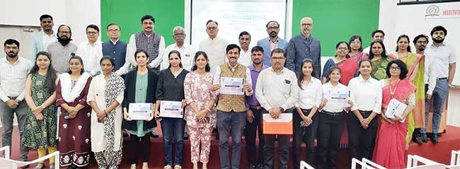 शैक्षणिक संस्थांसाठी ‘एआय’ काळाची गरज : डॉ. हितेश शुक्ला