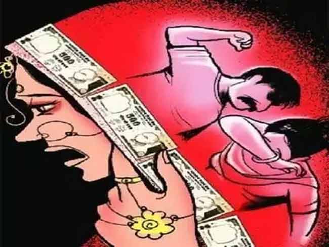 वैष्णवीनंतर पुण्यात आणखी एक हुंडाबळी? लेकीबाळींचा आक्रोश कधी थांबवणार?