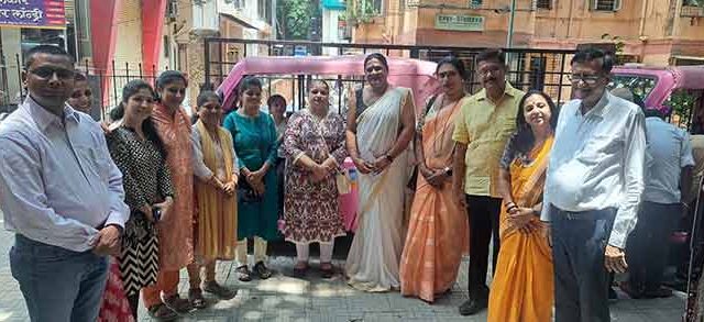 ठाण्यात ई-रिक्षाचे पदार्पण
