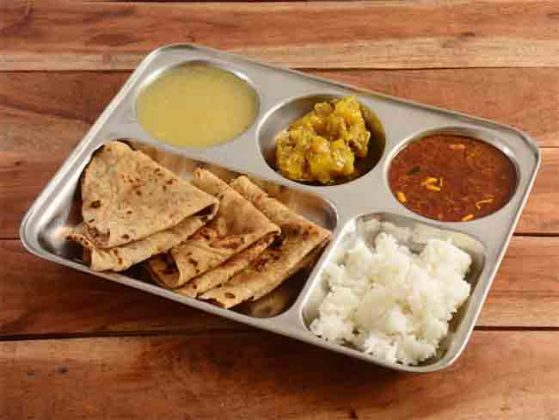 मुंबईतील एक लाख गरजूंना मिळणार मोफत जेवण