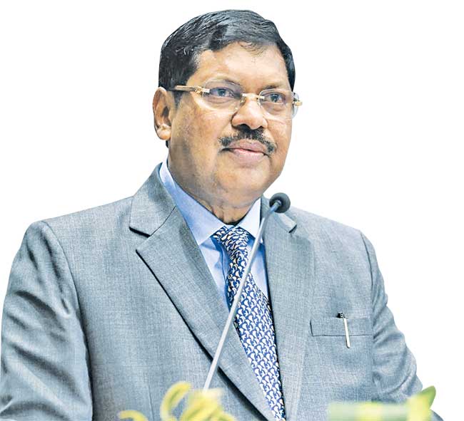 समतोल व शांत व्यक्तिमत्त्व न्या. भूषण गवई