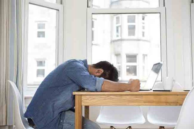 Spirituality: कधीही बाळगू नका या वाईट सवयी, होणार नाही प्रगती