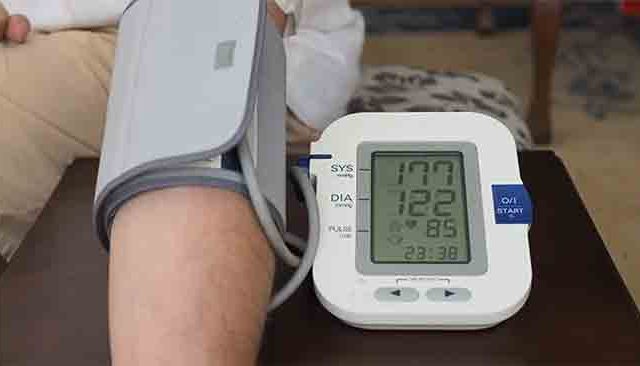 Health: हाय बीपीमुळे तरुणांमध्ये वाढतोय स्ट्रोकचा धोका