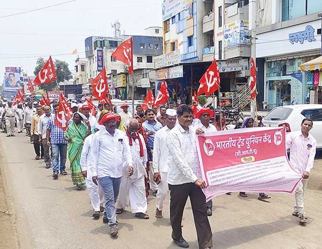किसान सभेचा दिंडोरीत मोर्चा