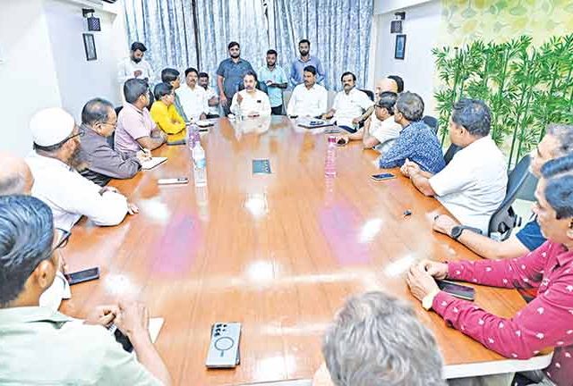 कुडाळ एमआयडीसीच्या विकासासाठी कटिबद्ध : आमदार निलेश राणे