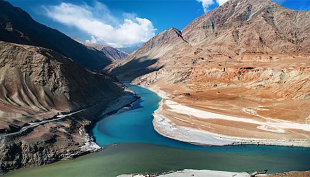 पाण्यासाठी पाकिस्तान रडकुंडीला