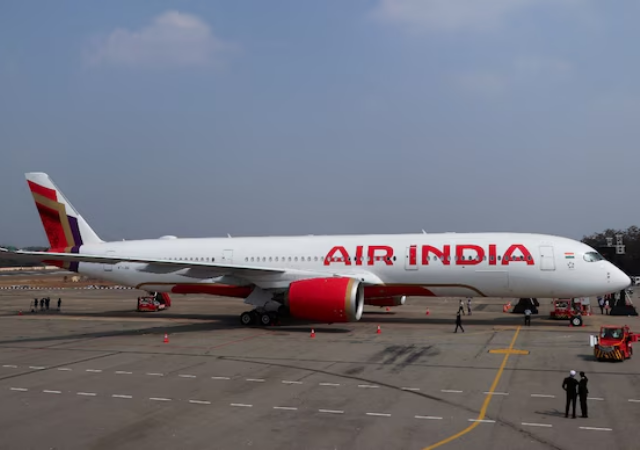 पुण्याहून दिल्लीला जाणारे एअर इंडियाचे विमान रद्द, पक्षी धडकल्याने घेतला निर्णय