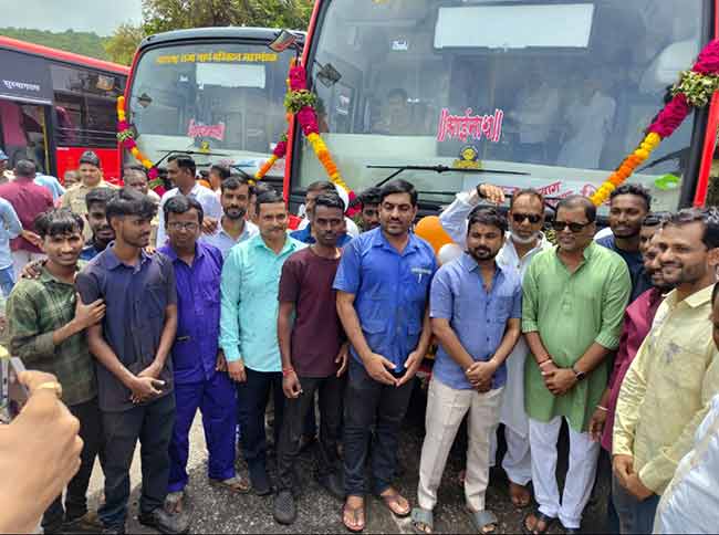 अखेर मुरुड आगारात  पाच नवीन लालपरी दाखल