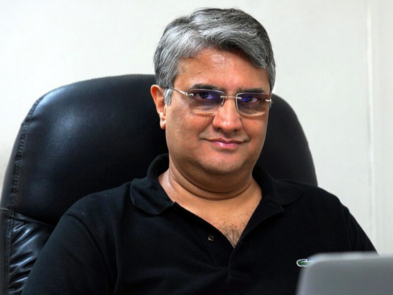फिल्ममेकर मनिष गुप्ताने स्वतःच्याच ड्रायव्हरवर केला चाकू हल्ला