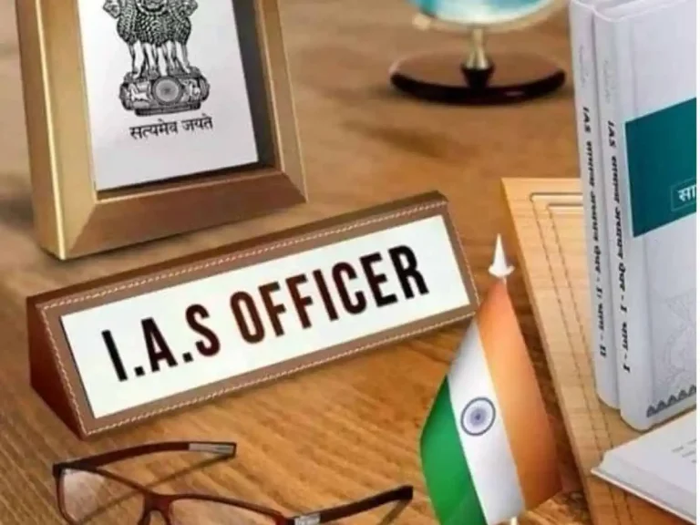 मंत्रिमंडळाच्या बैठकीच्या दिवशीच आठ IAS अधिकाऱ्यांच्या बदल्या