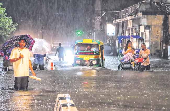 ‘मॉन्सून’ने जोर धरल्याने राज्यात मुसळधार पावसाचा इशारा