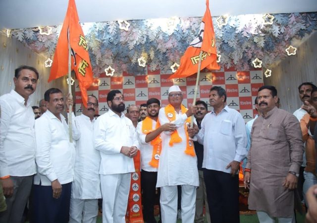 माजी आमदार भानुदास मुरकुटे यांचा शिवसेनेत प्रवेश, अहिल्यानगर आणि ठाणे जिल्ह्यात उबाठा गटाला खिंडार