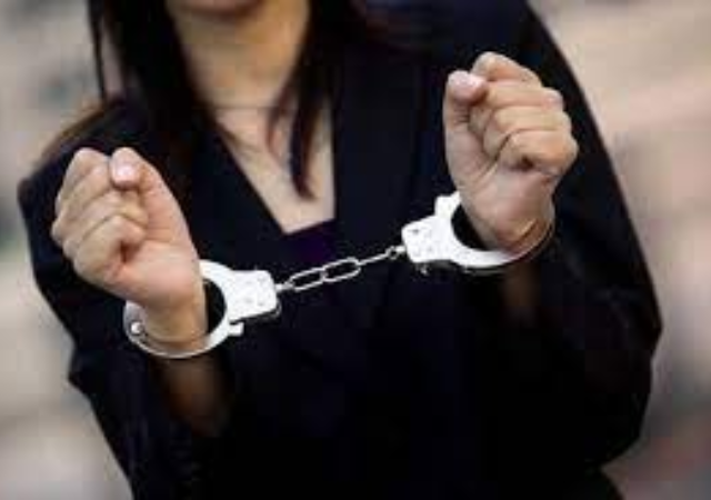 बलात्काराची खोटी तक्रार दाखल करुन १ कोटींची खंडणी वसूल केल्याप्रकरणी माजी बँक कर्मचारी गजाआड!