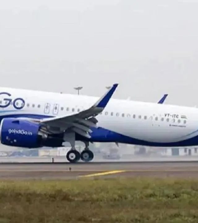 Indigo News : रांचीमध्ये विमानाचं आपत्कालीन लँडिंग! ४ हजार फुटांवर प्रवाशांचा जीव धोक्यात