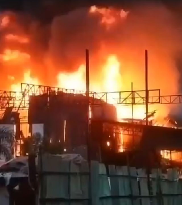 Mumbai Film City Fire : गोरेगाव फिल्मसिटीत भीषण आग, अनुपमा मालिकेचा सेट जळून खाक