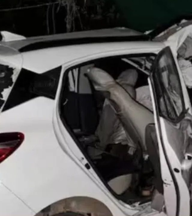 Nashik Car Accident : नाशिकमध्ये भरधाव कार शिरली थेट बंगल्यात; ५ जणांचा मृत्यू