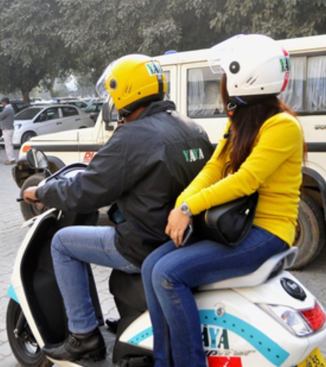 E Bike Taxi in Maharashtra : महाराष्ट्रात ई-बाइक टॅक्सी सेवेला नागरिकांचा विरोध!