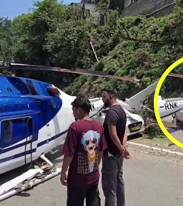 Kedarnath Helicopter Video : केदारनाथकडे जाणाऱ्या हेलिकॉप्टरची महामार्गावर आपत्कालीन लँडिंग; व्हिडिओ पाहा