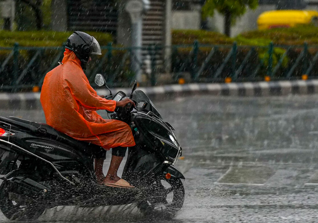महाराष्ट्रात पावसाचा जोर वाढणार, मुंबईसह या जिल्ह्यांना हवामान खात्याचा अलर्ट