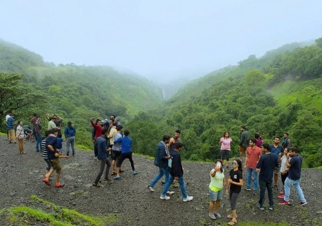 पावसाळी अपघात टाळण्यासाठी रायगड पर्यटनस्थळांवर प्रतिबंधात्मक आदेश जारी