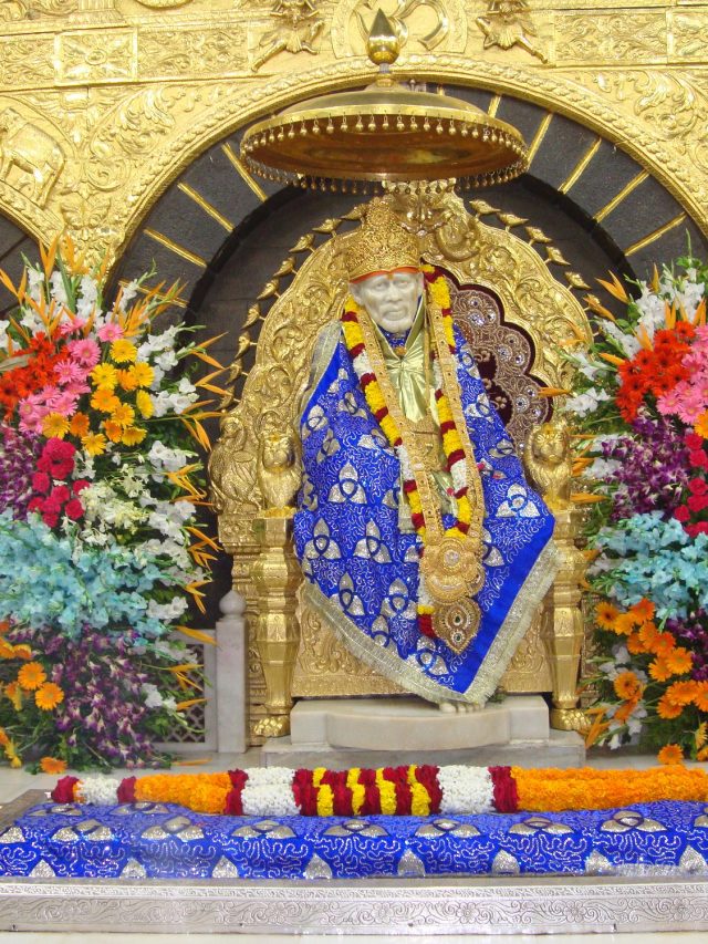 Shirdi Saibaba: साईबाबा मंदिरात लाखोंची चोरी, ३० वर्षांपासून सेवा देणारा मंदिर कर्मचारी अटक