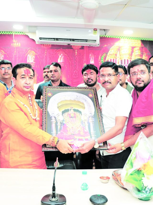 हिंदू नेता अन् कृतिशील मंत्री
