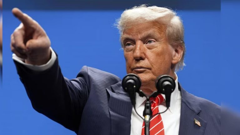 Donald Trump Trade: भारताचे शिष्टमंडळ अमेरिकेला 'Trade Deal ' साठी रवाना ! 'या' मुद्यावर तोडगा निघणार?