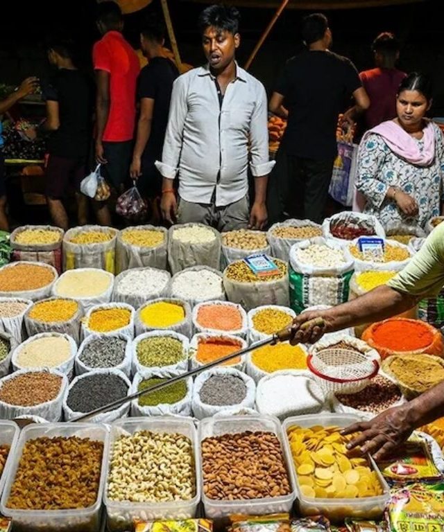 सर्वात मोठी बातमी WPI News : १४ महिन्यातील महागाईत सर्वाधिक घसरण! किरकोळ महागाईनंतर घाऊक महागाईतही 'इतक्या' टक्क्याने घट