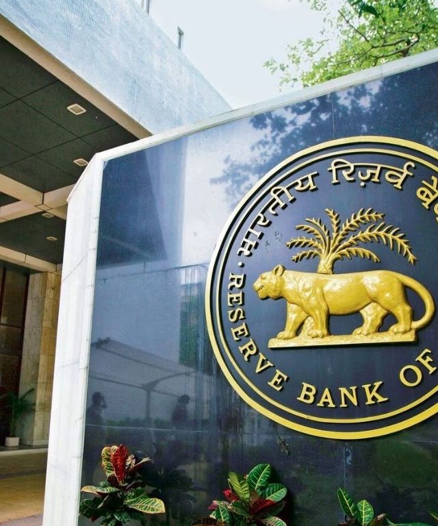 RBI मोठी बातमी - २०२४ नंतर परकीय चलनसाठ्यात भारताचा नवा उच्चांक! 'इतके' अब्ज डॉलर्स तिजोरीत जमा