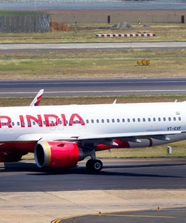 Air India मोठी अपडेट - 'पुन्हा' होता होता वाचला अपघात ! हैद्राबाद ते मुंबई विमानाची घटना ! याशिवाय ही 'माहिती' समोर