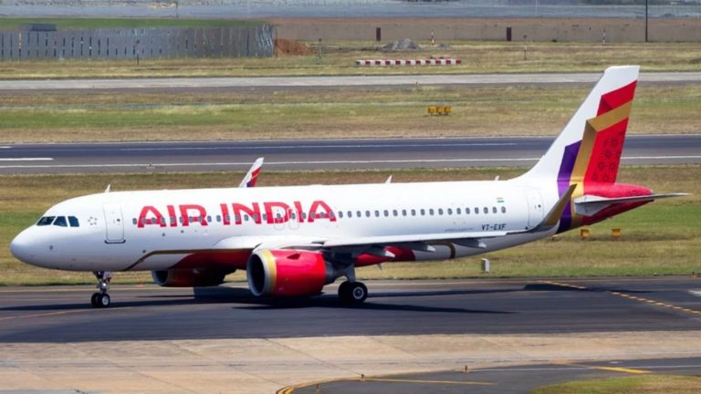 Air India मोठी अपडेट - 'पुन्हा' होता होता वाचला अपघात ! हैद्राबाद ते मुंबई विमानाची घटना ! याशिवाय ही 'माहिती' समोर