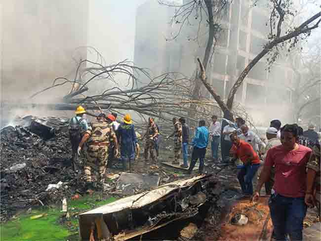 Ahmedabad plane crash: विमान अपघातातील मृतांचा आकडा २५६वर