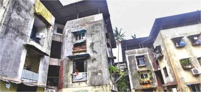 मुंबईत खाडी किनारीच्या इमारतींना धोका