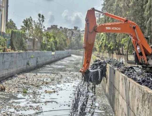 छोट्या नाल्यांची ६४ टक्के,  तर मोठ्या नाल्यांची ९१ टक्के सफाई