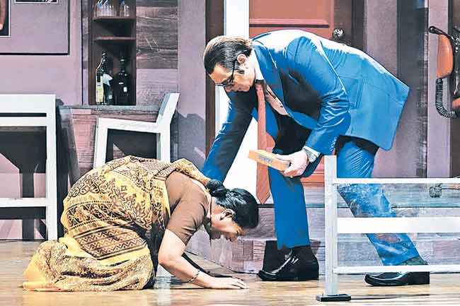प्रत्येक प्रेक्षकाने पडताळून पाहावी अशी “भूमिका”
