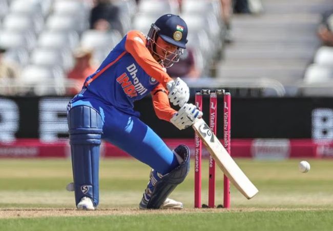IND-W vs ENG-W: स्मृती मंधानाने रचला इतिहास