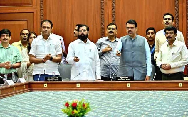 डोंगरावरील झोपडपट्ट्यांच्या पुनर्वसनासाठी धोरण तयार करावे!