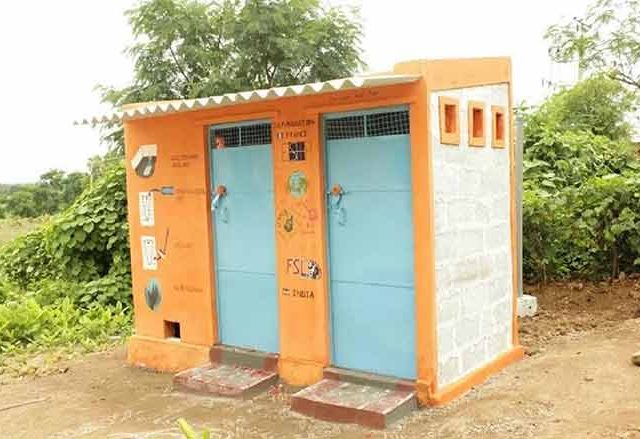 'महामार्गांवर स्वच्छ शौचालये सर्वांची जबाबदारी'