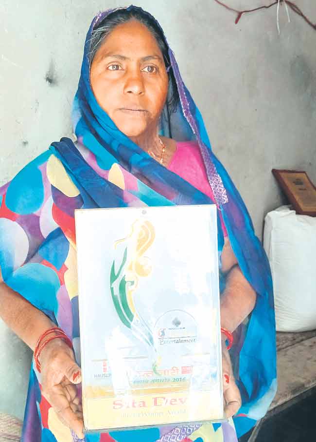बिहारची “वुमन इलेक्ट्रिशियन” सीता देवी