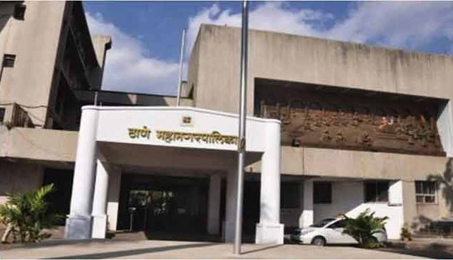 बेकायदा बांधकामांना जबाबदार अधिकाऱ्यांची मालमत्ता जप्त करा