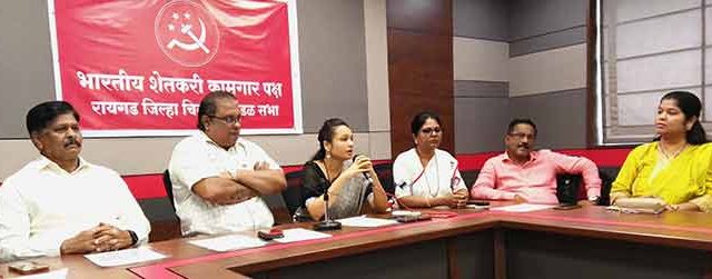 अवकाळीमुळे शेतकरी, मच्छीमार, बागायतदारांचे नुकसान