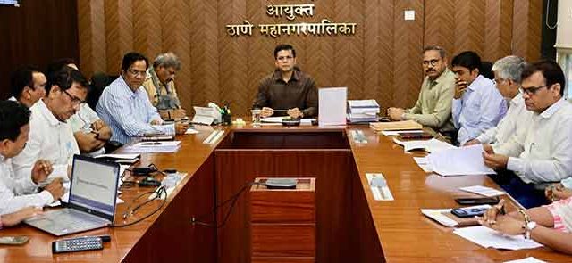 घोडबंदर रोड सिग्लनजवळ वेग  नियंत्रक पट्ट्या प्रायोगिक तत्वावर लावा