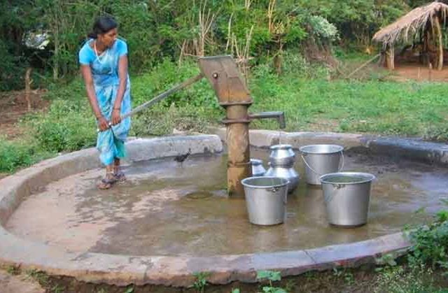 विंधन विहिरींच्या कामाची  ‘डेडलाईन’ वीस दिवसांवर!